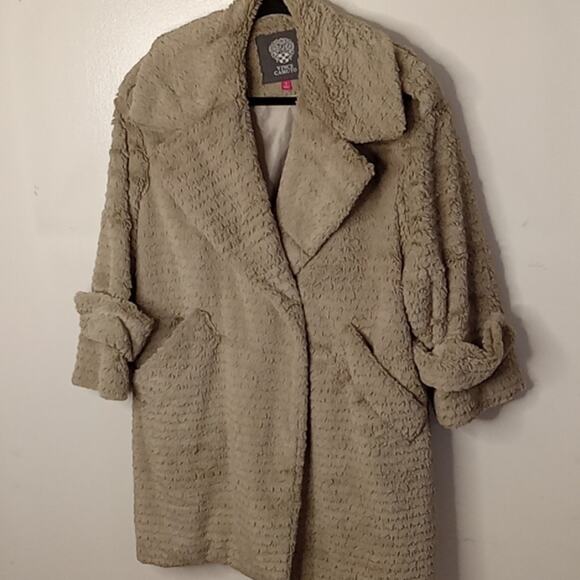 Vince Camuto Women's Size Small Light Tan Faux Fur Coat. Warm and Cozy - Picture 1 of 10